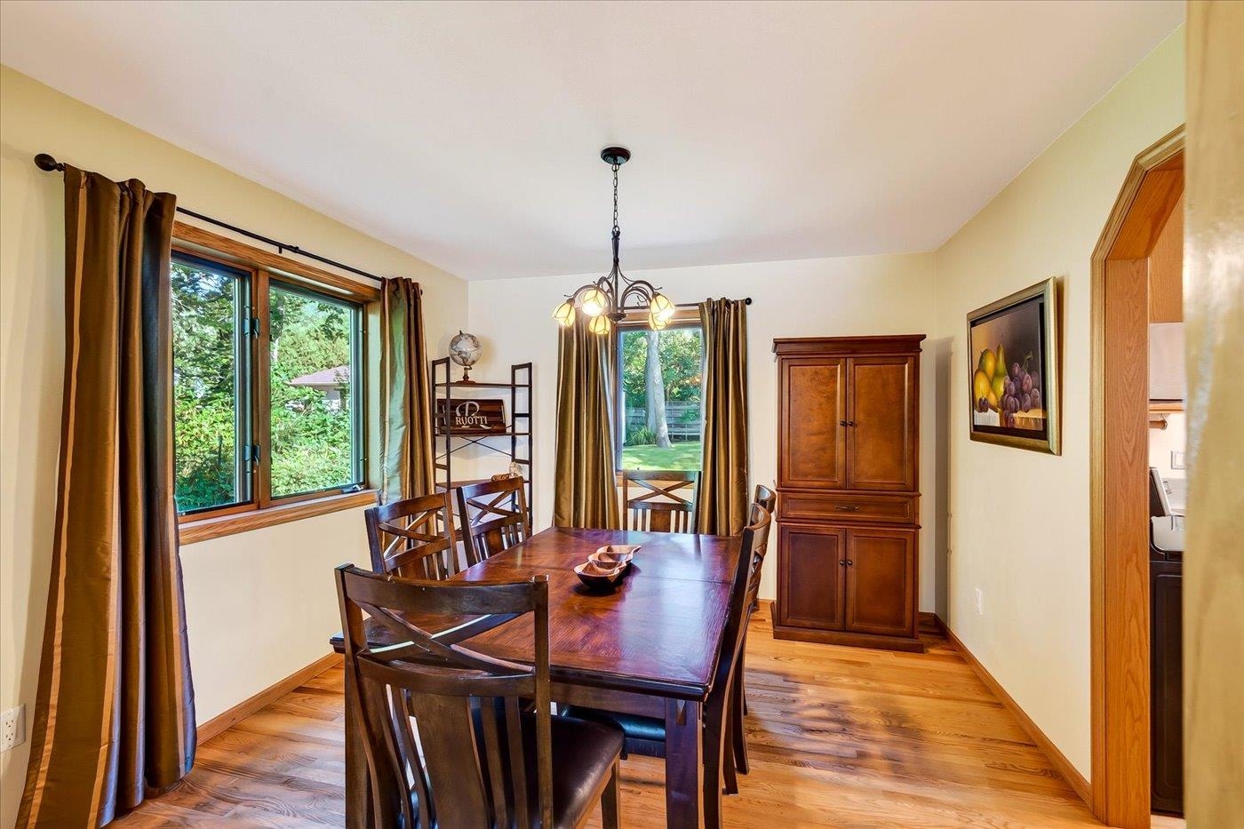 827 Ridge View Lane Oregon, WI 53575 - Photo 12 of 50 Gallery Image 12
