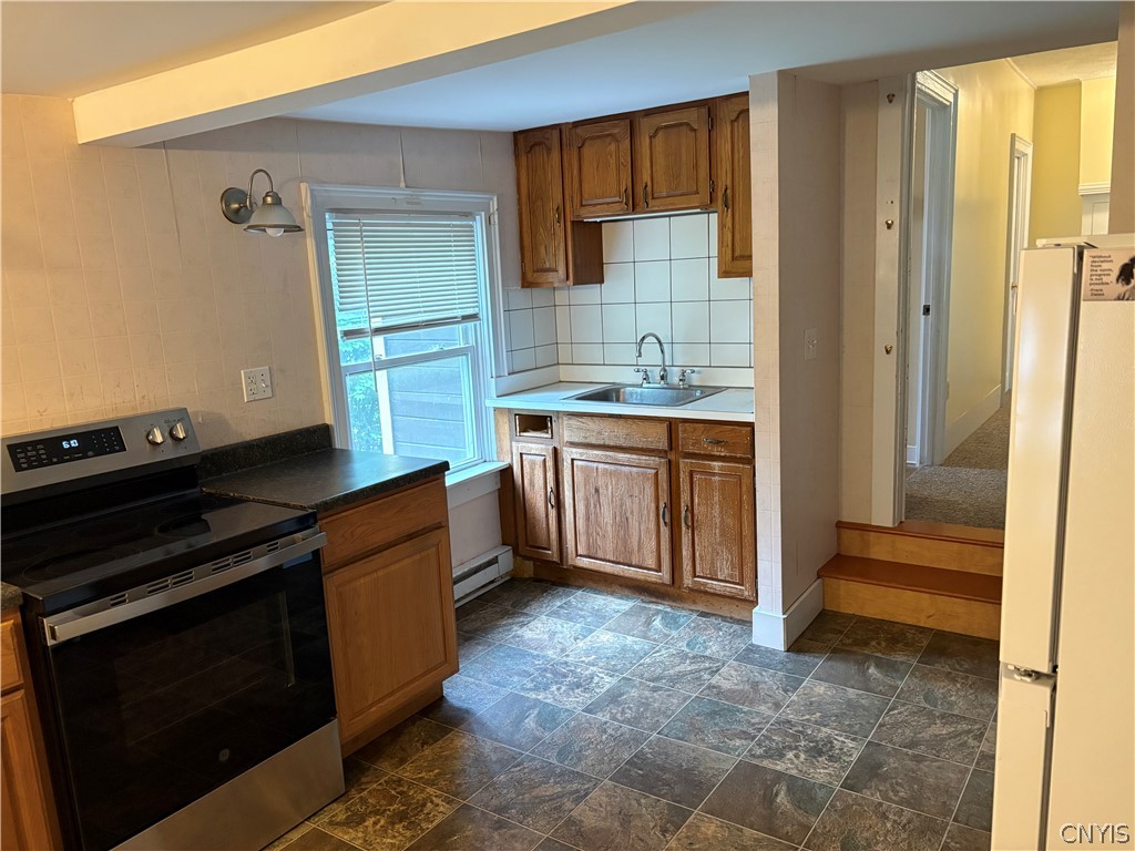 41 Maple Avenue Hamilton, NY 13346 - Photo 32 of 33 2nd floor kitchen