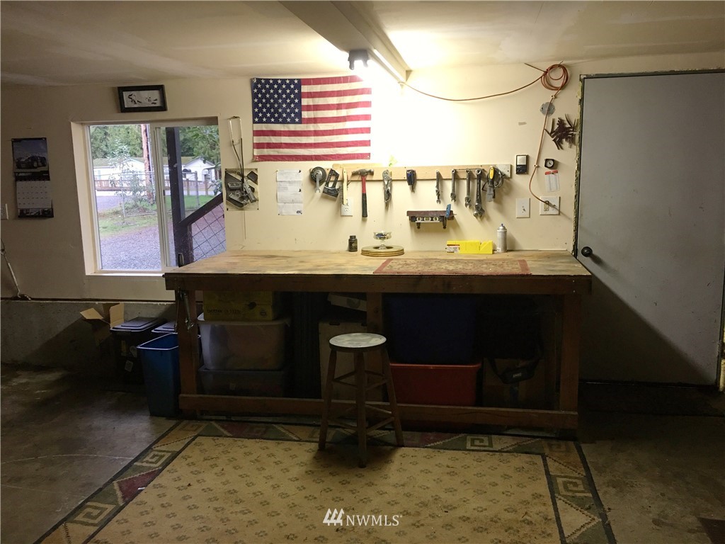 7876 Decatur Avenue Clinton, WA 98236 - Photo 16 of 17 Gallery Image 16