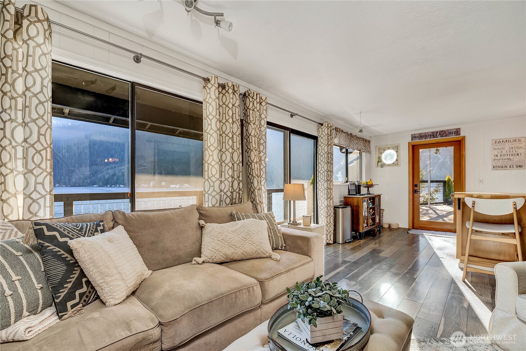 76 Thompson Point Road Port Angeles, WA 98363 - Photo 30 of 40 Gallery Image 30