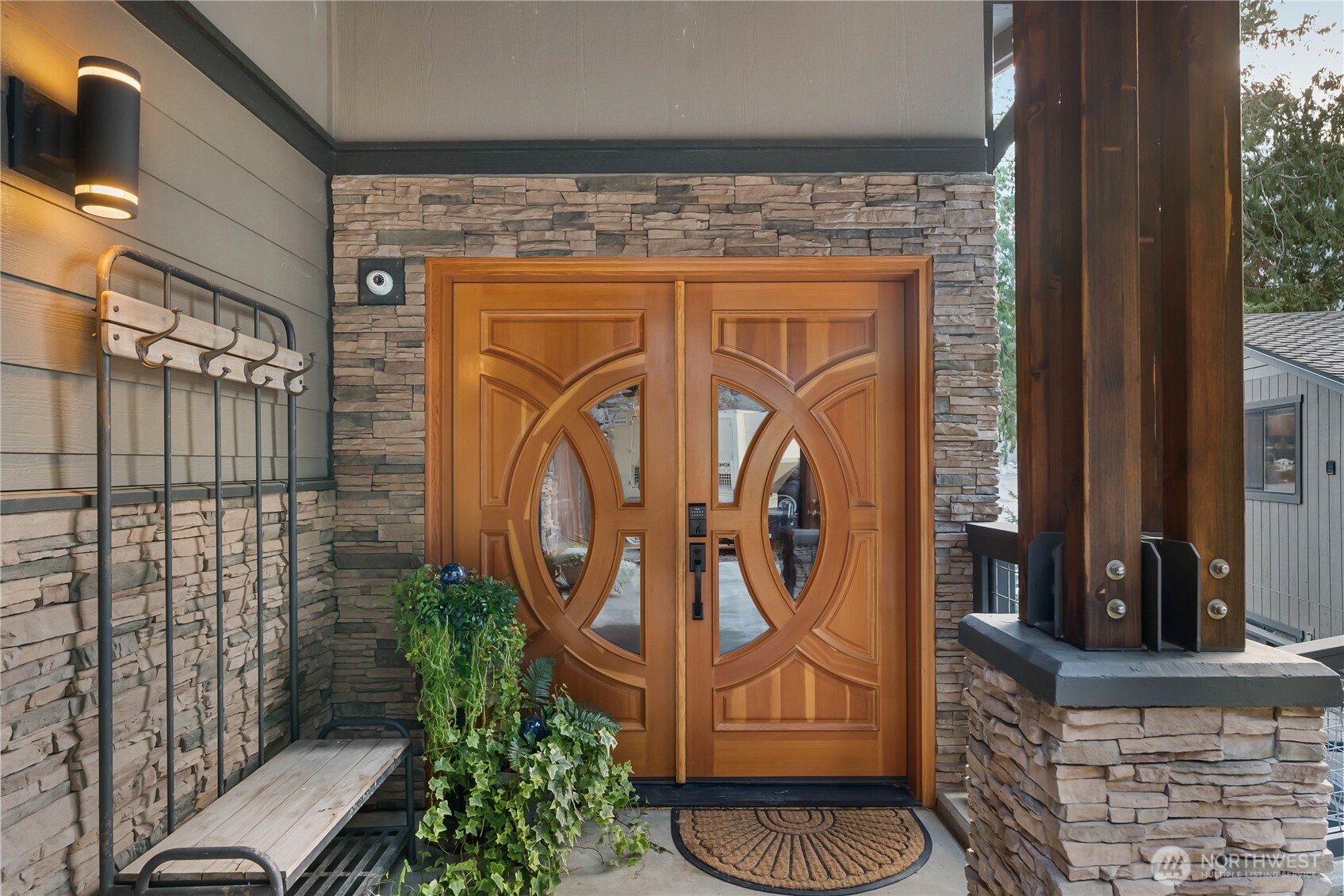 76 Thompson Point Road Port Angeles, WA 98363 - Photo 9 of 40 Gallery Image 9