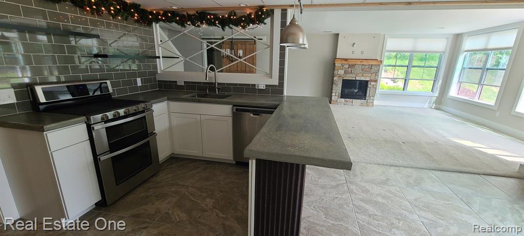 7368 Ore Lake Road Brighton, MI 48116 - Photo 16 of 21