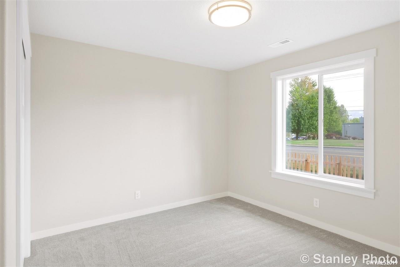 4337 Liberty Road South Salem, OR 97302 - Photo 22 of 25