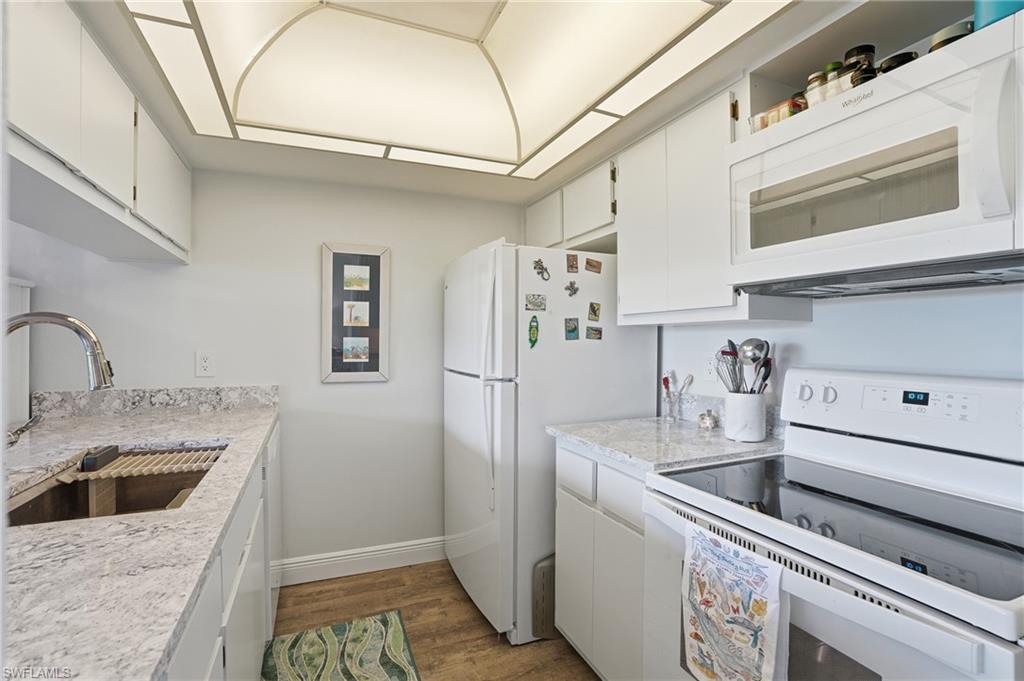 1039 Beach Road, Unit 101 Sanibel, FL 33957 - Photo 9 of 43