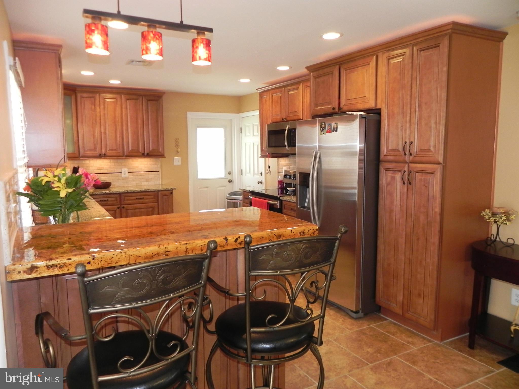 505 Ridge Road Annapolis, MD 21401 - Photo 2 of 30 BRAND NEW gourmet kitchen granite counters