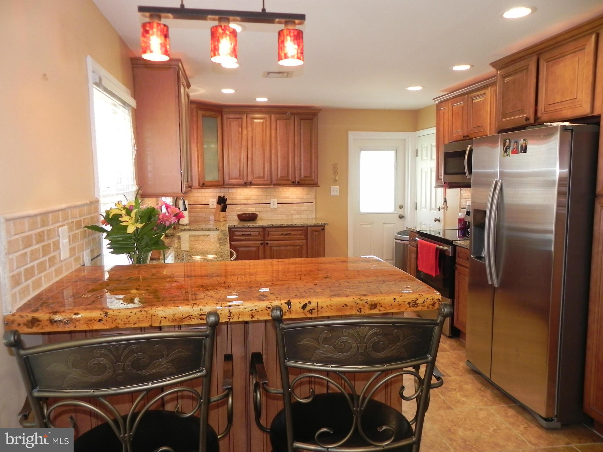505 Ridge Road Annapolis, MD 21401 - Photo 12 of 30 Breakfast bar