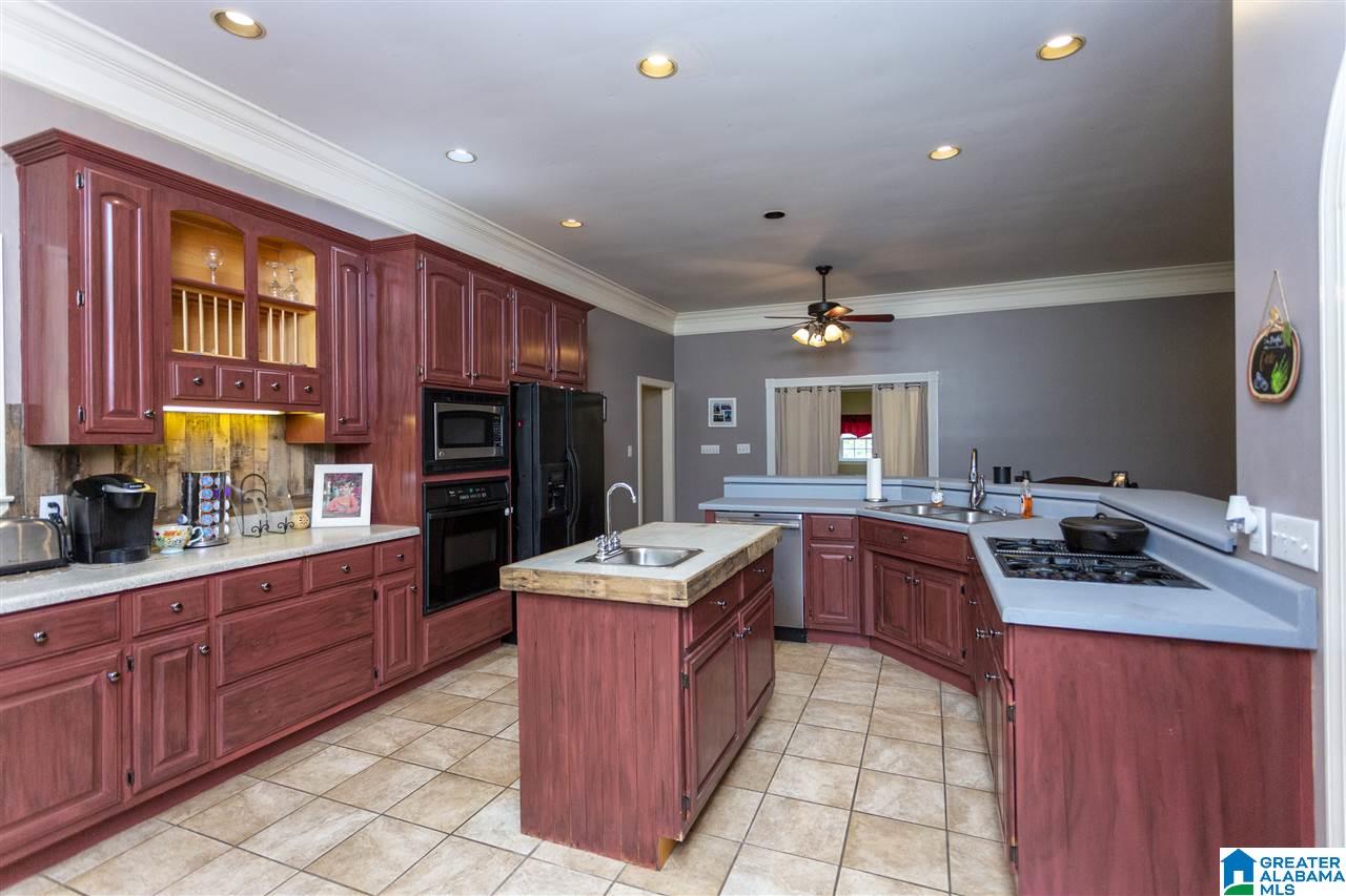 752 Johnson Road Kimberly, AL 35091 - Photo 17 of 37