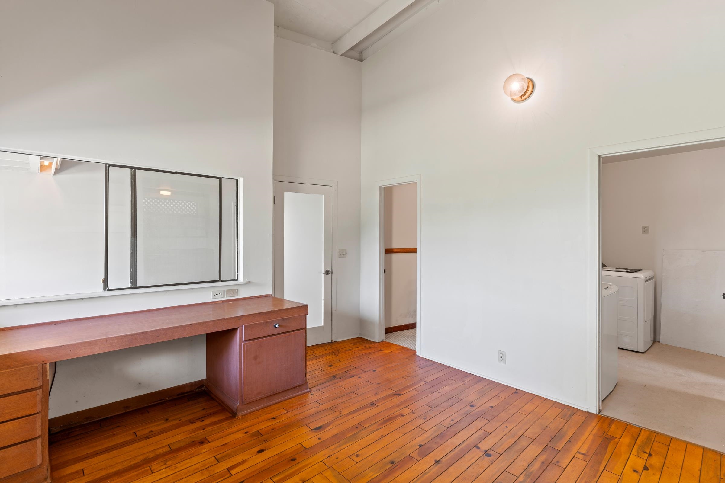 575 Awalau Road Haiku, HI 96708 - Photo 22 of 50 a view of cabinets and wooden floor