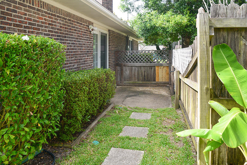 7 Elkwood Court Shalimar, FL 32579 - Photo 22 of 23 a view of yard from a porch