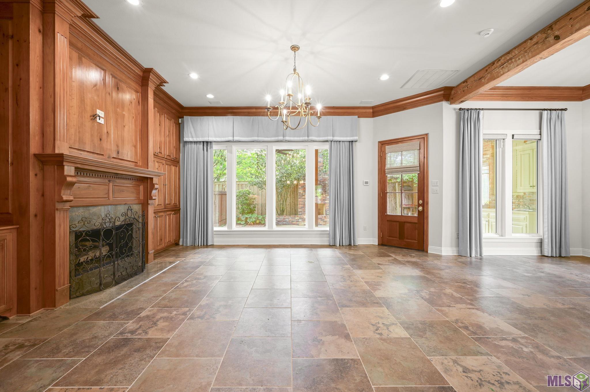 6540 Province Lane Baton Rouge, LA 70808 - Photo 18 of 50 KEEPING ROOM