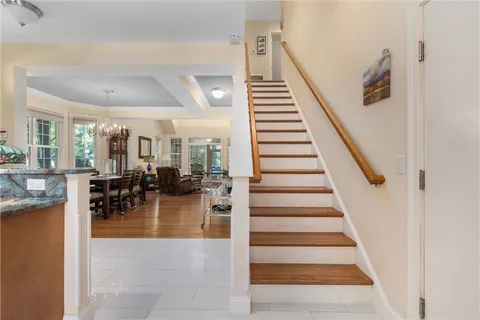 $580,000 | 315 Old River Road, Unit 6, Lincoln, RI 02838