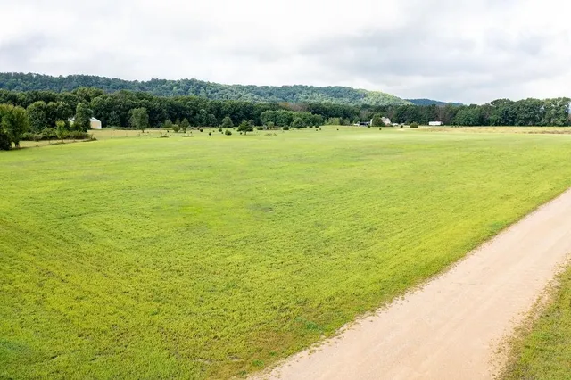 $177,000 | 8.46-acres 8.46-acres Coon Rock, Arena, WI 53503