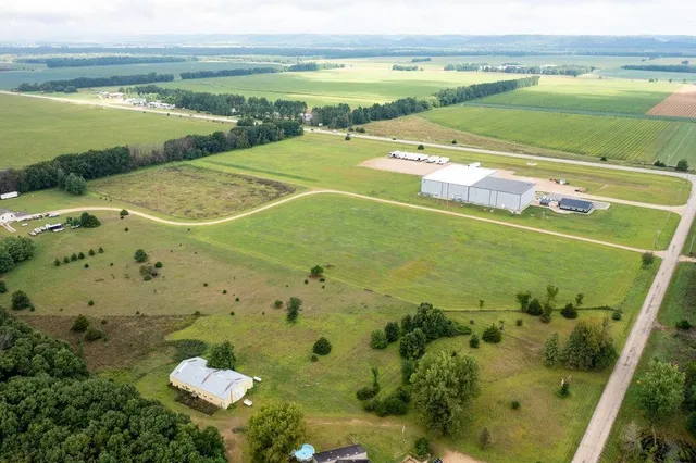 $177,000 | 8.46-acres 8.46-acres Coon Rock, Arena, WI 53503