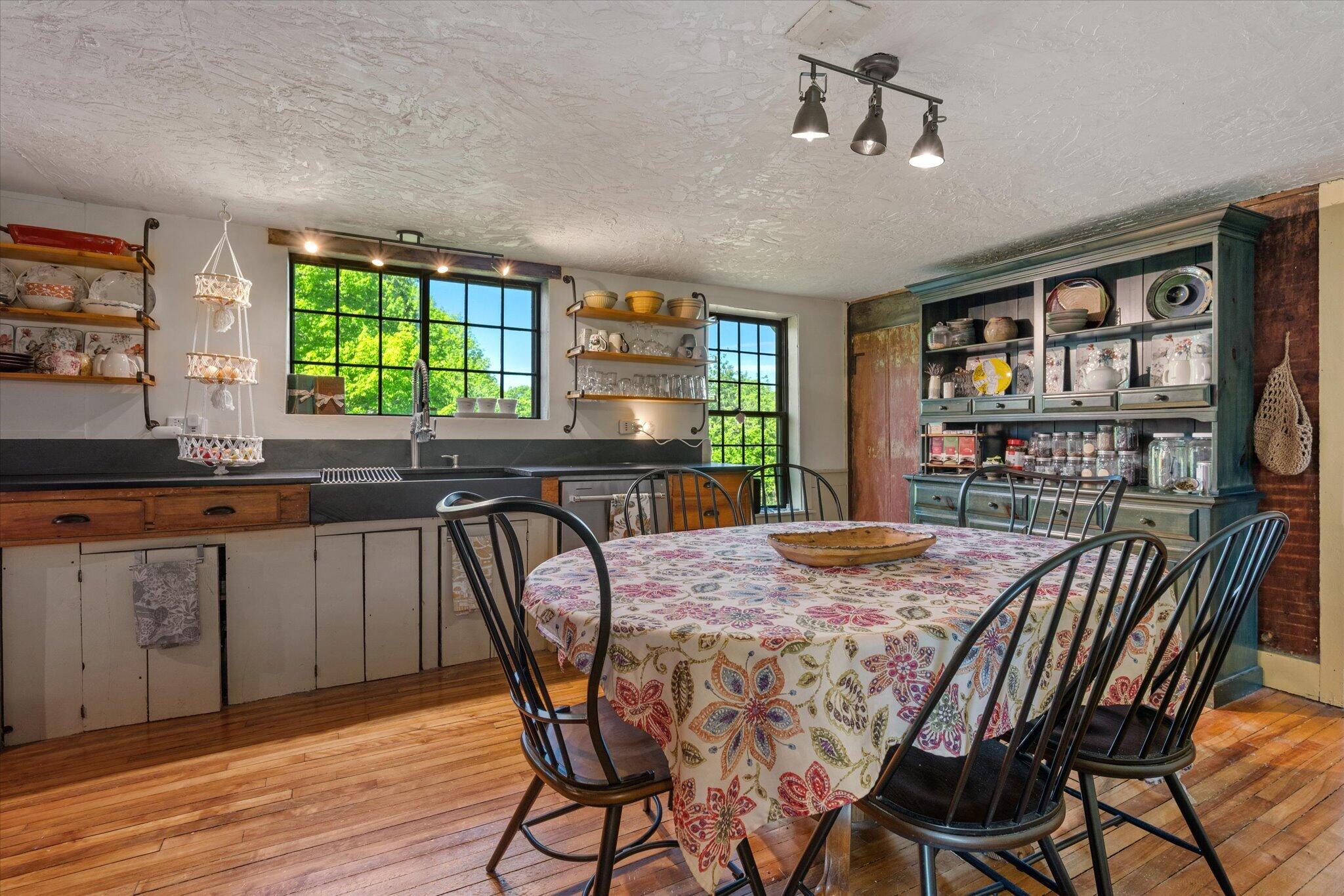 468 Hinckley Ridge Road Blue Hill, ME 04614 - Photo 21 of 74 24-Kitchen