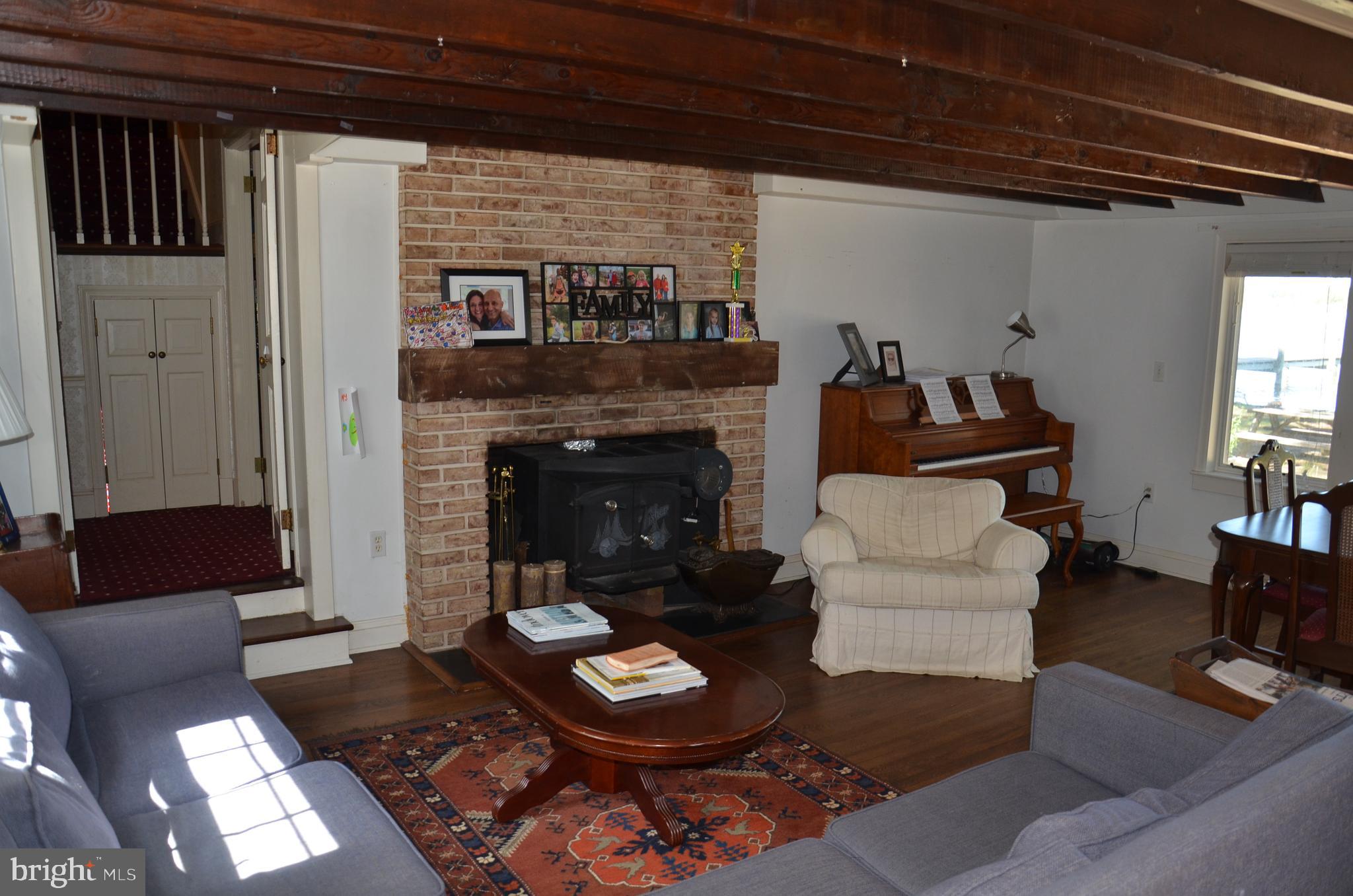 9020 Bozman Neavitt Road St. Michaels, MD 21663 - Photo 7 of 32 Family Room w/fireplace
