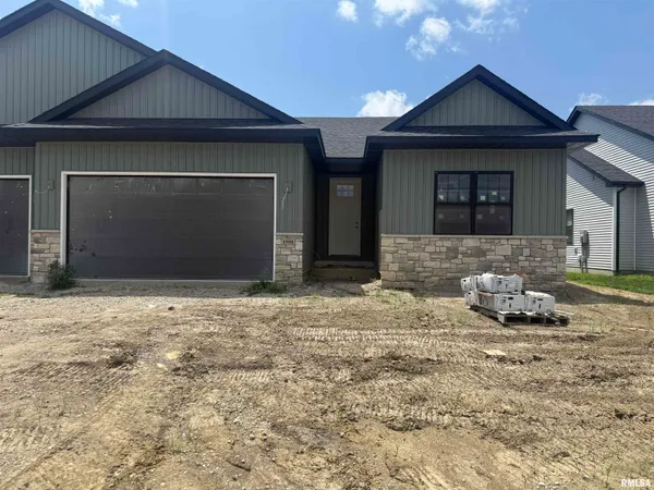 $2,950 | 1701 Blenheim Drive, Springfield, IL 62711