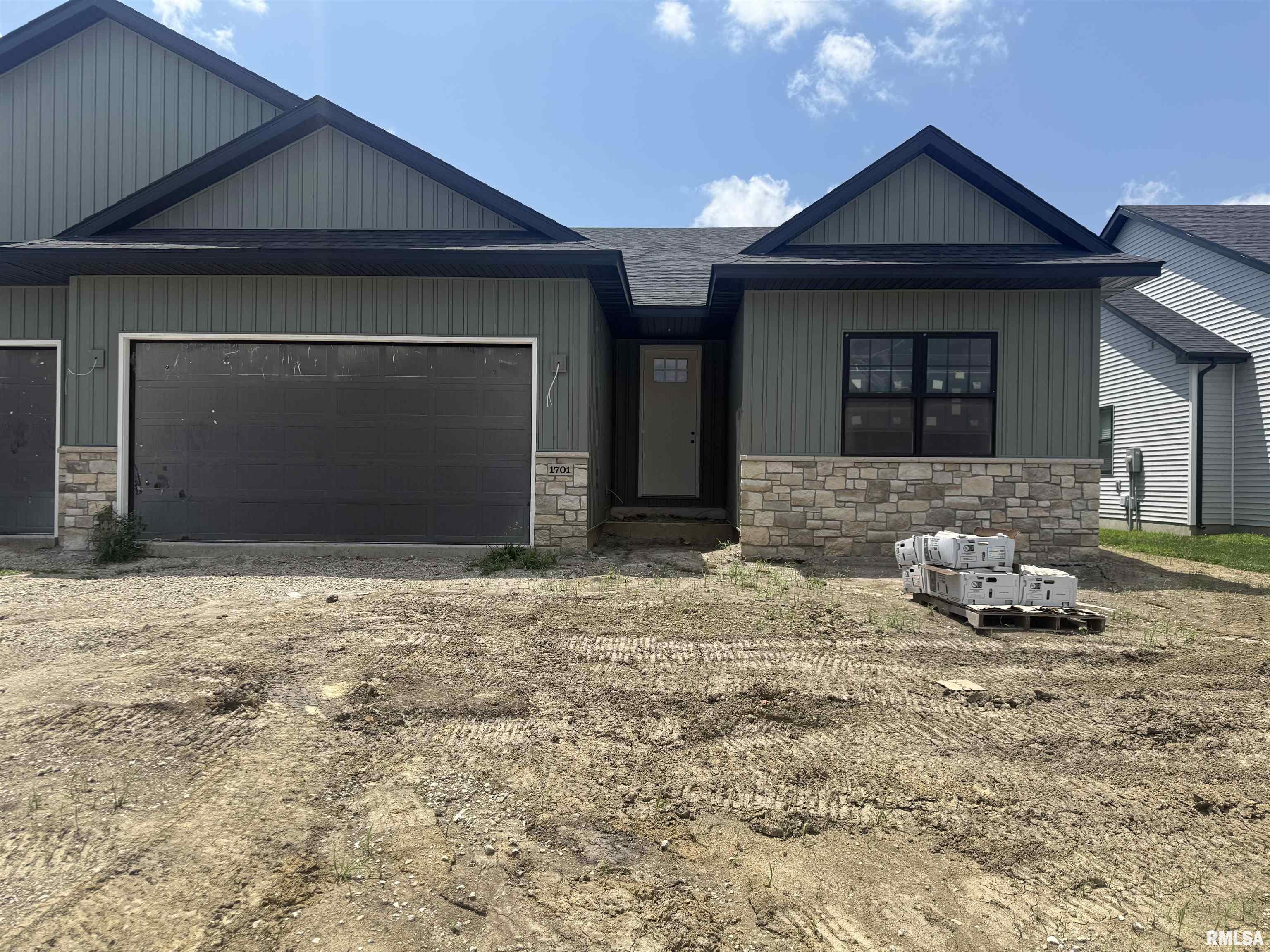 1701 Blenheim Drive Springfield, IL 62711 - Photo 1 of 1