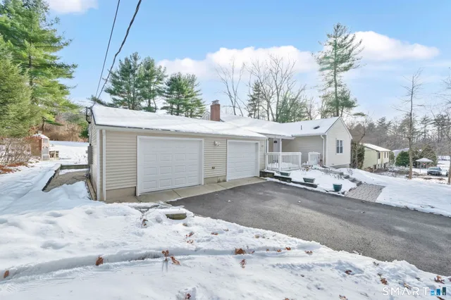 $410,000 | 17 Elizabeth Street, Granby, CT 06035