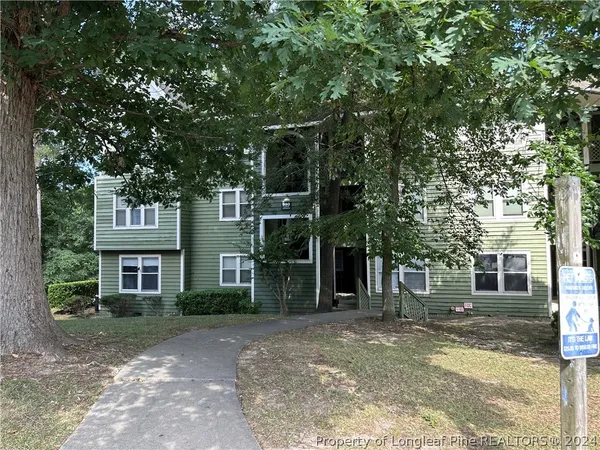 $98,000 | 950 Stewarts Creek Drive, Unit 5, Fayetteville, NC 28314