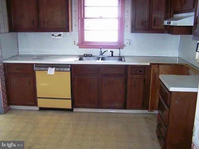 310 Hillside Road Elizabethtown, PA 17022 - Photo 2 of 14 Gallery Image 2