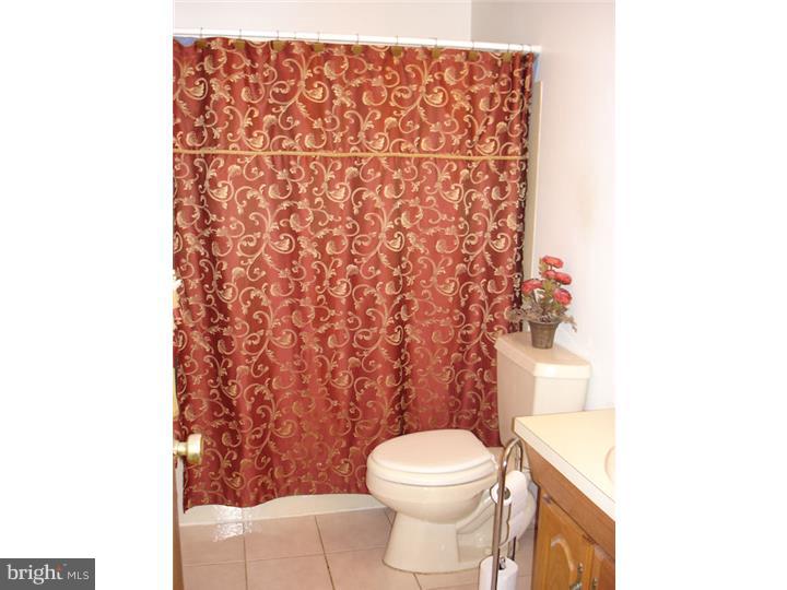 2160 Yardville Hamilton Square Road Hamilton, NJ 08690 - Photo 8 of 11 Bathroom
