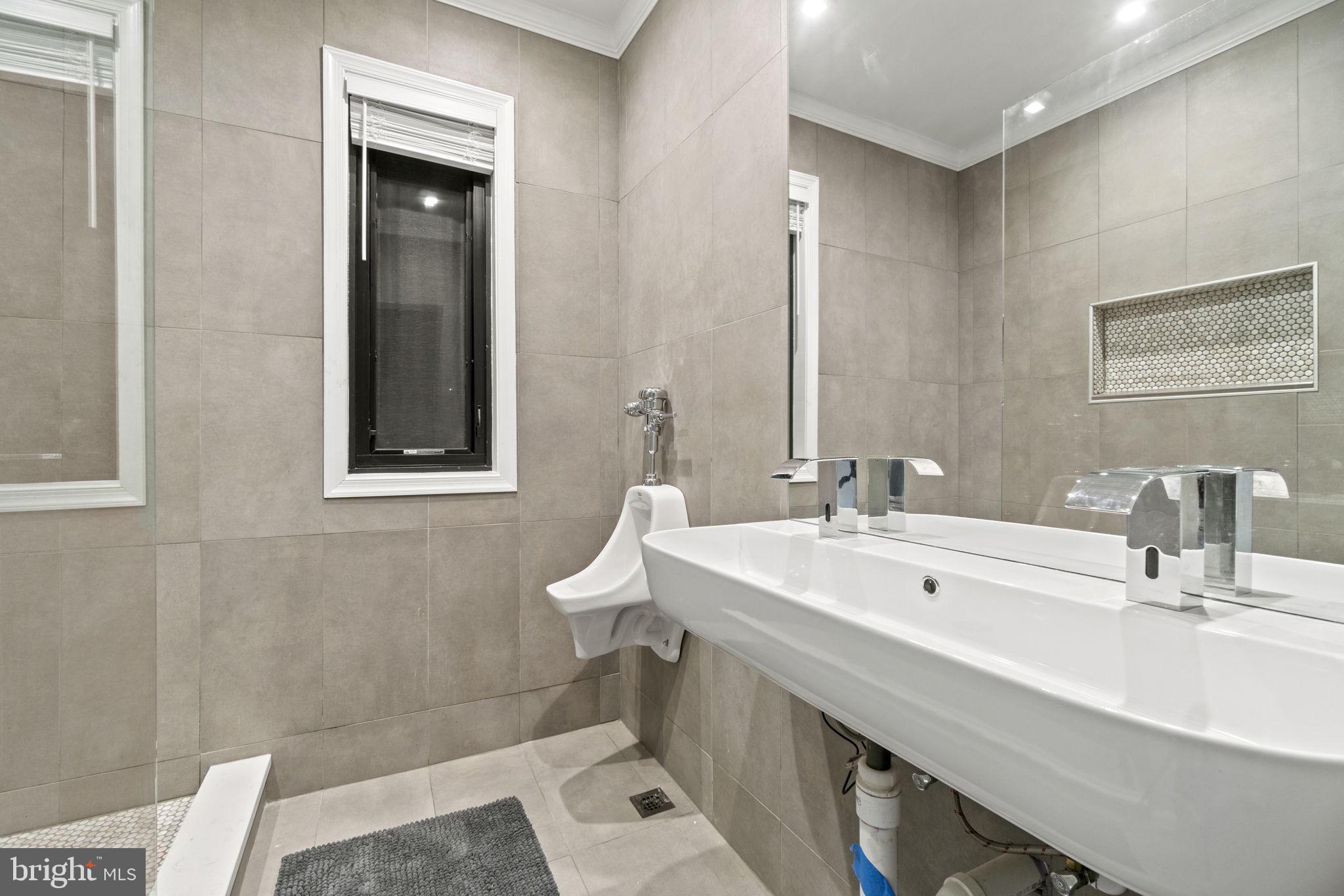 7900 Glendale Road Chevy Chase, MD 20815 - Photo 12 of 35