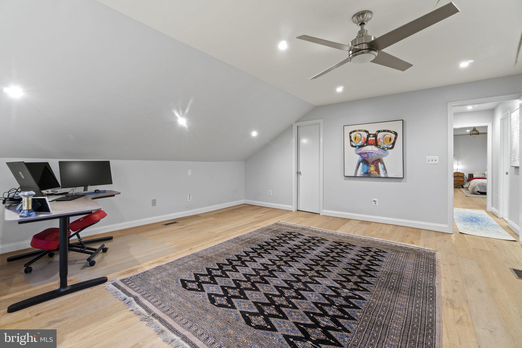 7900 Glendale Road Chevy Chase, MD 20815 - Photo 20 of 35