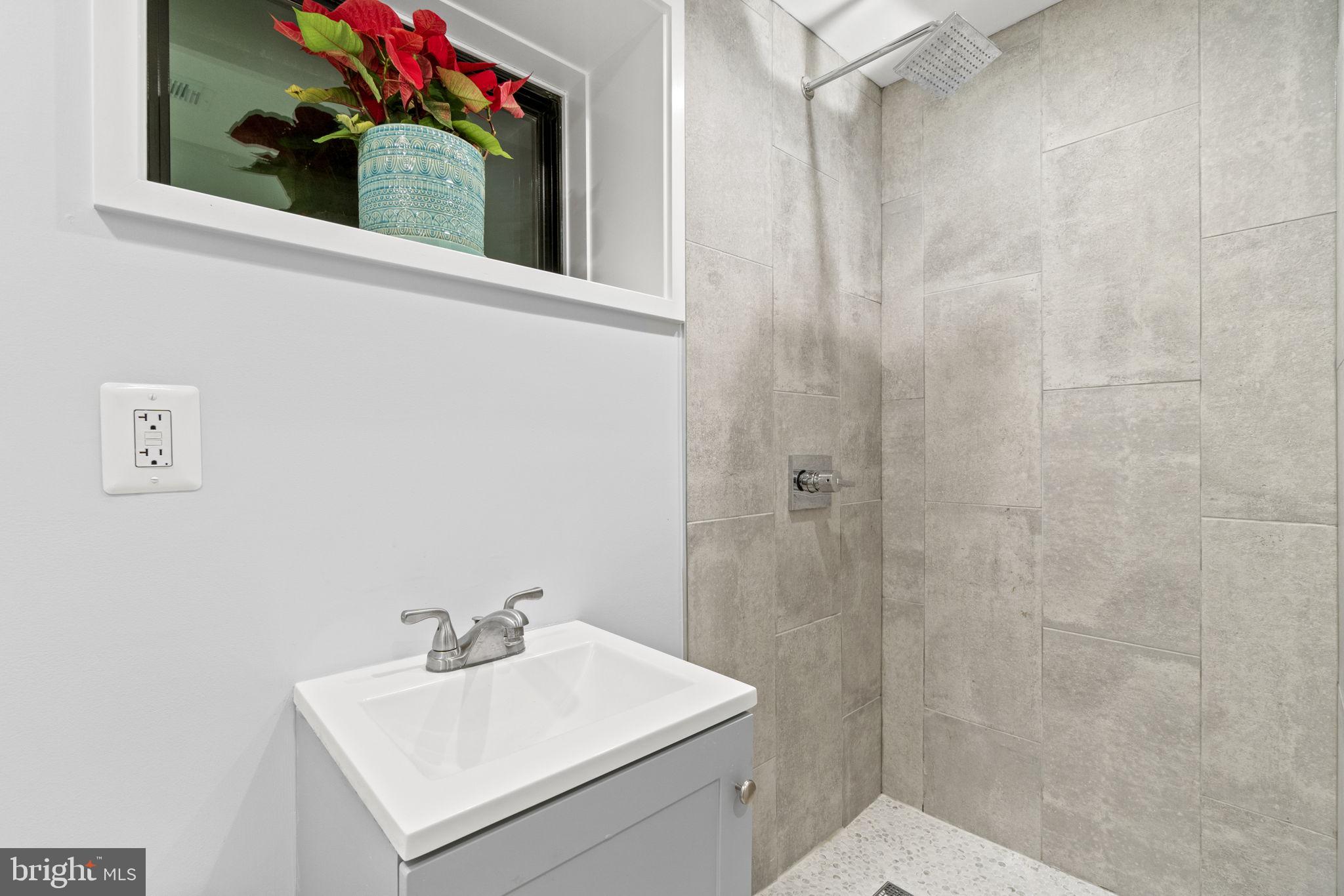 7900 Glendale Road Chevy Chase, MD 20815 - Photo 30 of 35