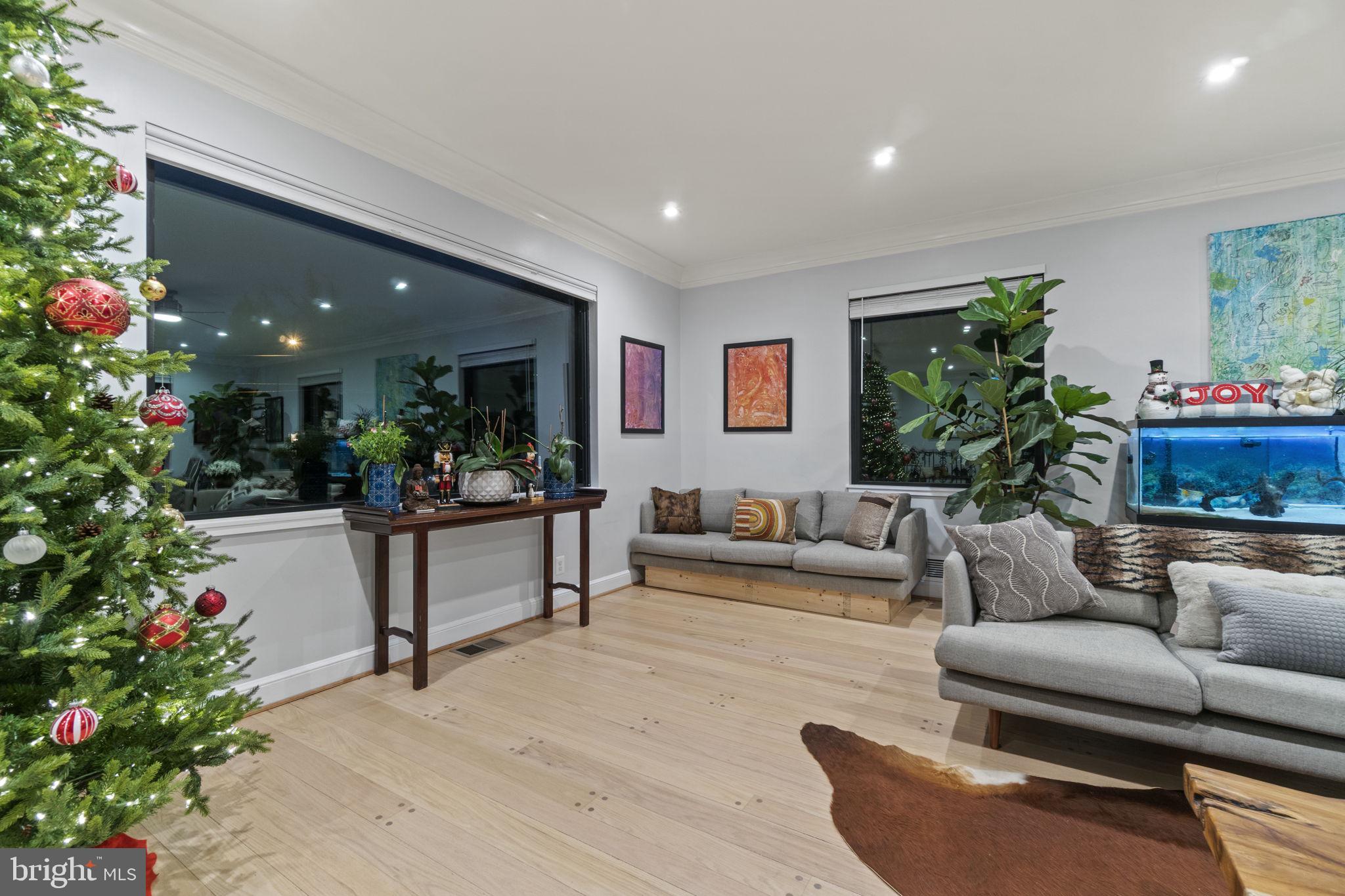 7900 Glendale Road Chevy Chase, MD 20815 - Photo 4 of 35