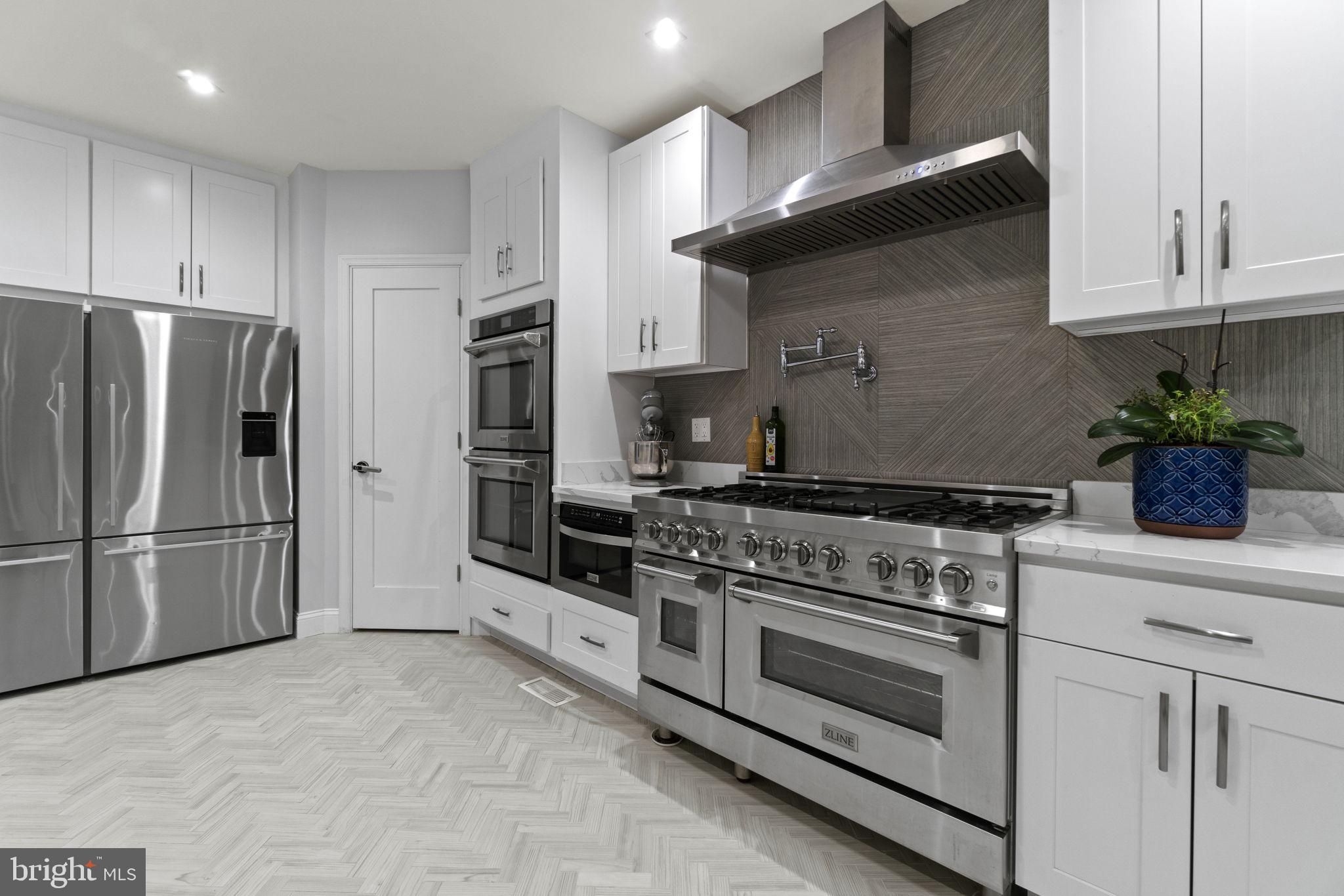 7900 Glendale Road Chevy Chase, MD 20815 - Photo 9 of 35