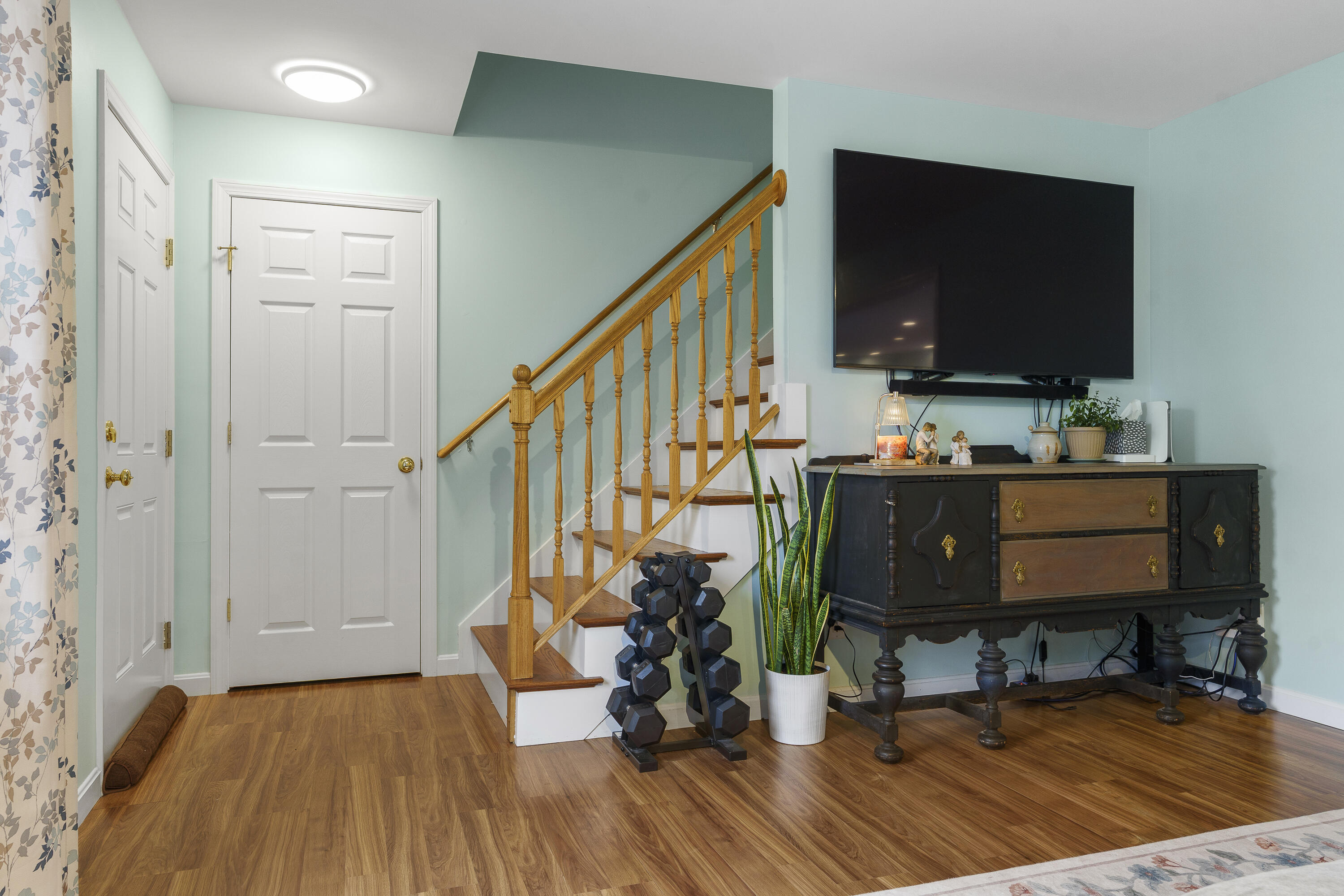 2 Prosper Way Cape Neddick, ME 03902 - Photo 25 of 48 Living Room