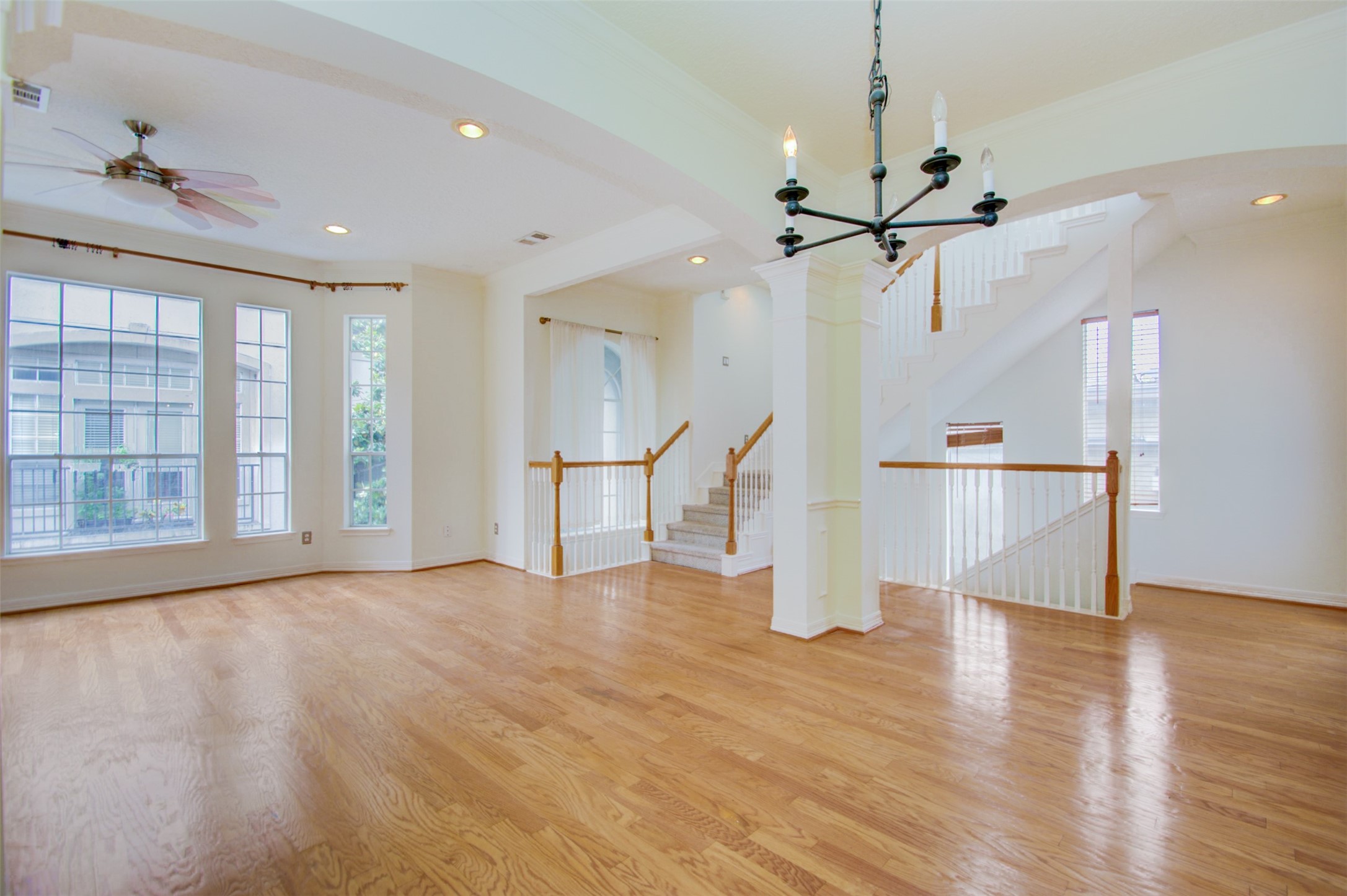 911 Reinicke Street Houston, TX 77007 - Photo 13 of 48