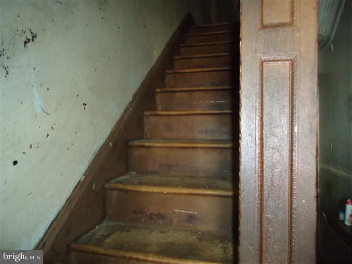 239 Spring Street Trenton, NJ 08618 - Photo 7 of 12 Gallery Image 7