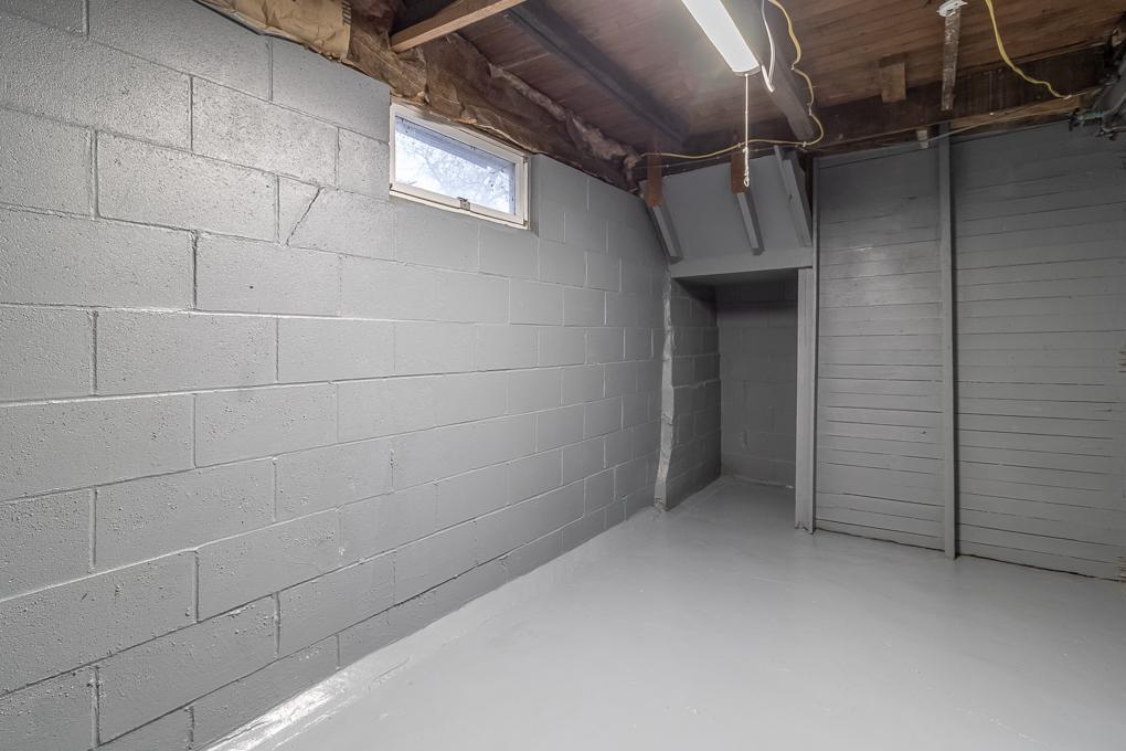 138 1st Avenue Southwest Winnebago, MN 56098 - Photo 18 of 34