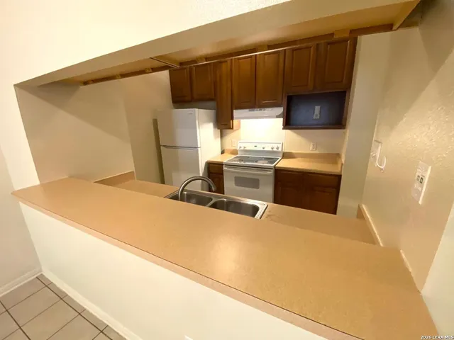 $950 | 506 Dukeway, Unit 3, Universal City, TX 78148