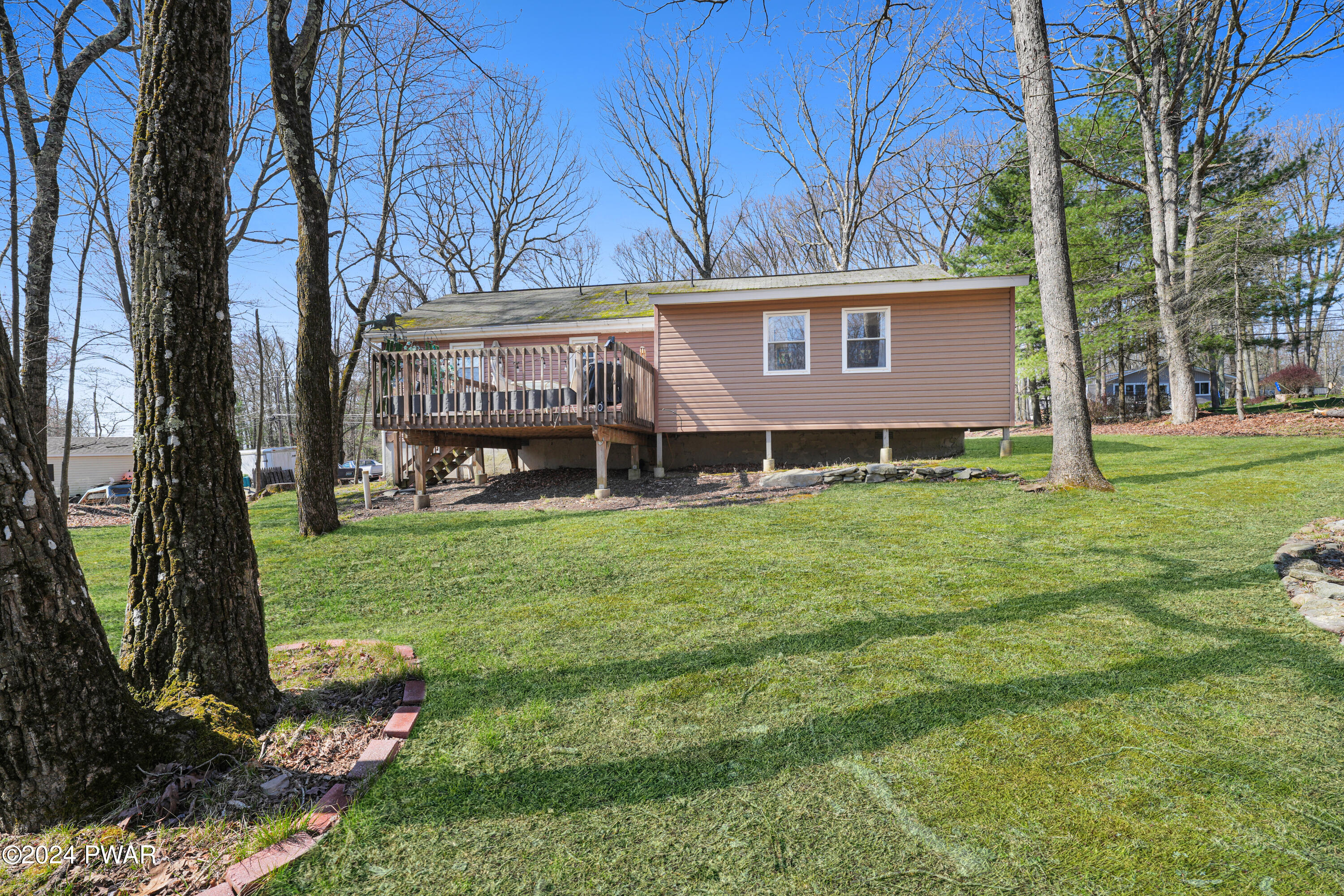 117 Gold Key Road Milford, PA 18337 - Photo 3 of 22