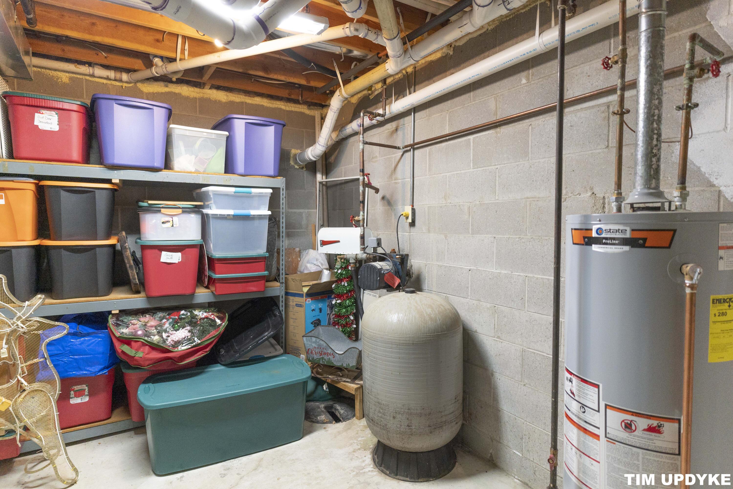 85 South Hilton Park Road Muskegon, MI 49442 - Photo 14 of 81 DSC01248