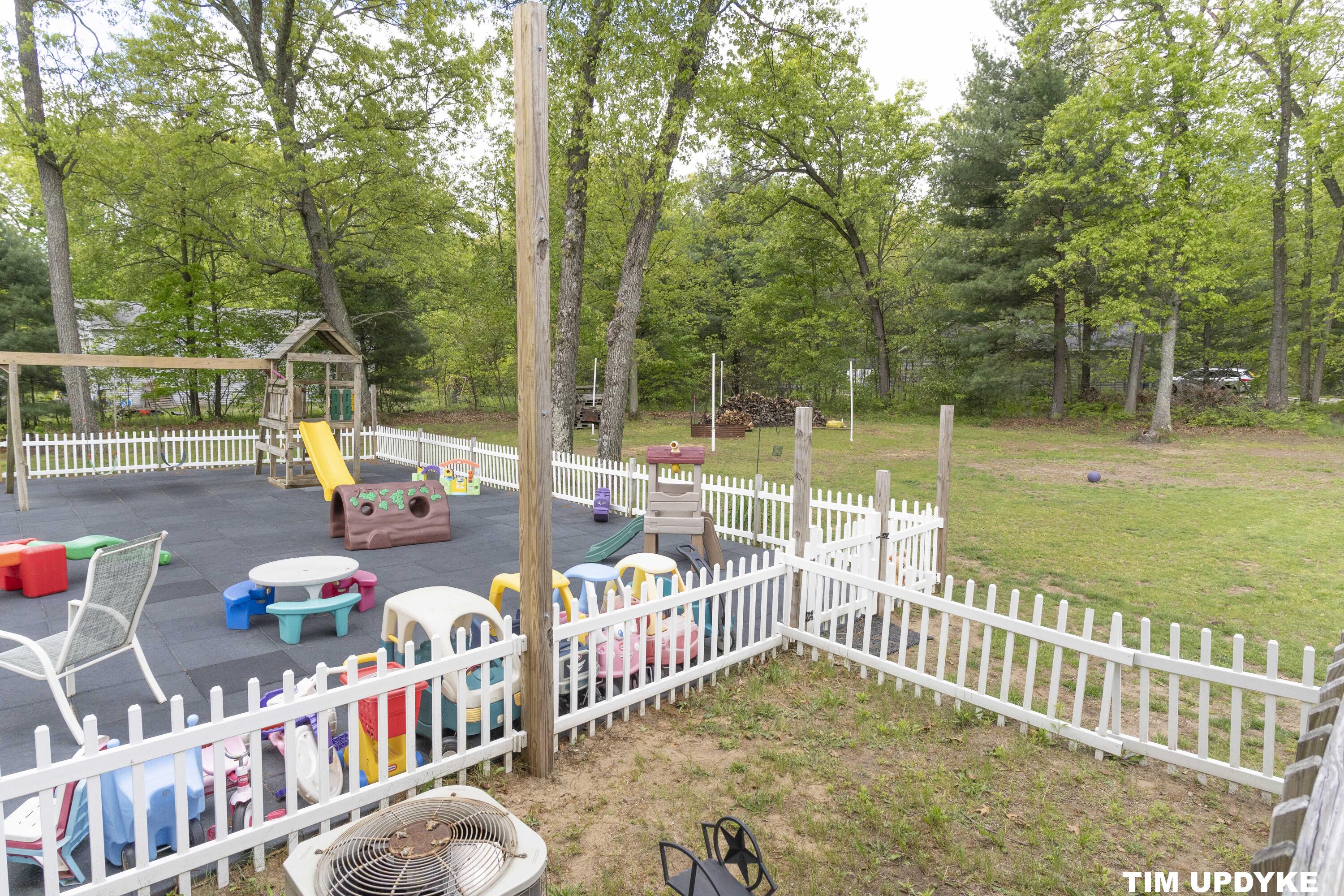 85 South Hilton Park Road Muskegon, MI 49442 - Photo 63 of 81 DSC01332