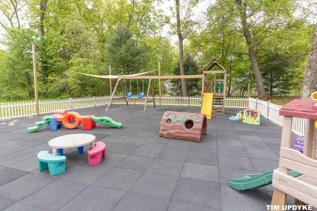 $381,000 | 85 South Hilton Park Road, Muskegon, MI 49442