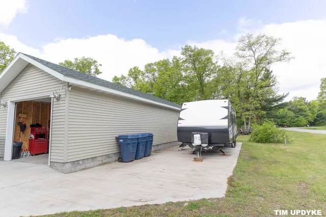 $381,000 | 85 South Hilton Park Road, Muskegon, MI 49442