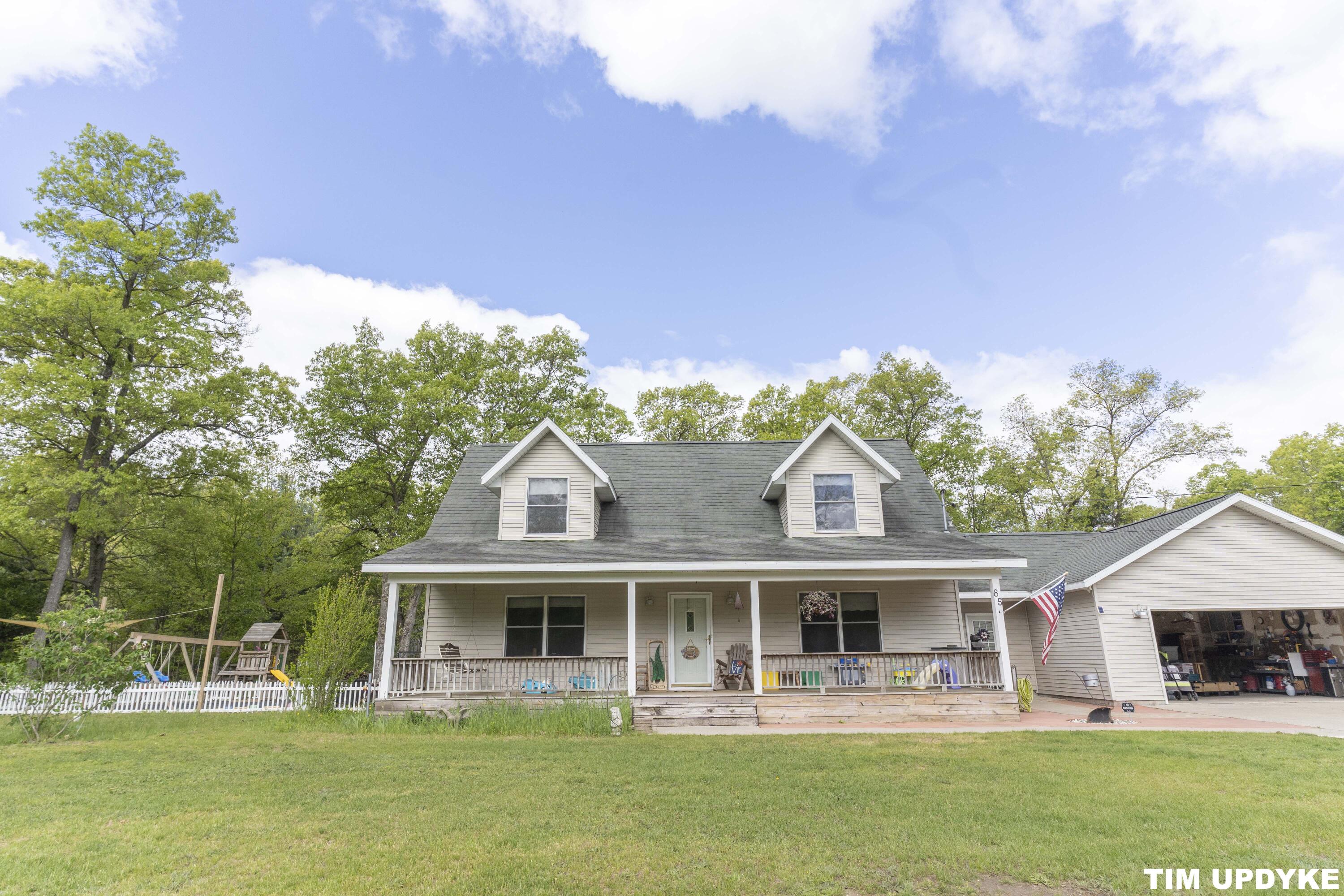 85 South Hilton Park Road Muskegon, MI 49442 - Photo 80 of 81 DSC01318