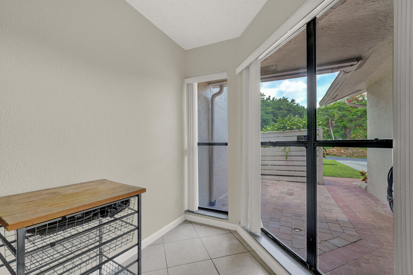6371 Toulon Drive Boca Raton, FL 33433 - Photo 15 of 33 Kitchen