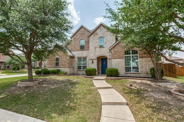 $635,000 | 7811 Glen Hollow Lane, Sachse, TX 75048