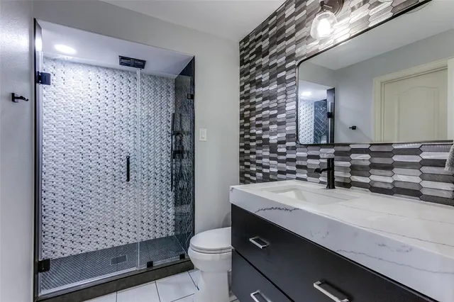 $635,000 | 7811 Glen Hollow Lane, Sachse, TX 75048