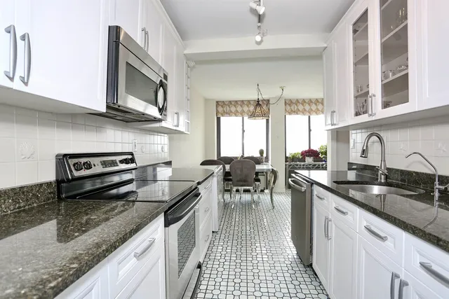 $489,000 | 200 Winston Drive, Unit 2116, Cliffside Park, NJ 07010