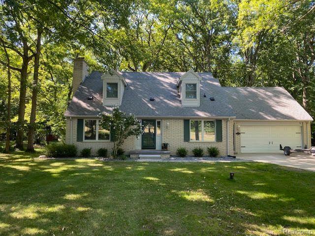 11410 Foley Road Fenton, MI 48430 - Photo 3 of 32 Gallery Image 3