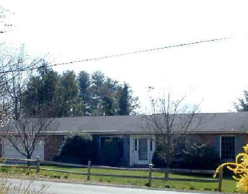 3302 Windsor Road Roanoke, VA 24018 - Photo 1 of 1 Listing Photo
