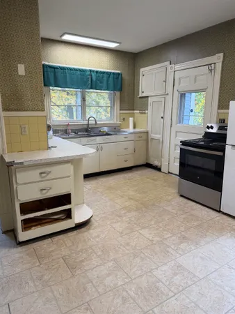 $382,000 | 88-90 Westminster Street, Bellows Falls, VT 05101