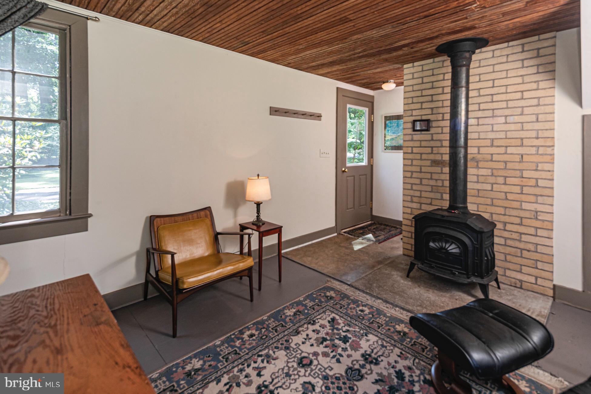 423 Ellisdale Road Crosswicks, NJ 08515 - Photo 28 of 39 Guest Cottage - Main