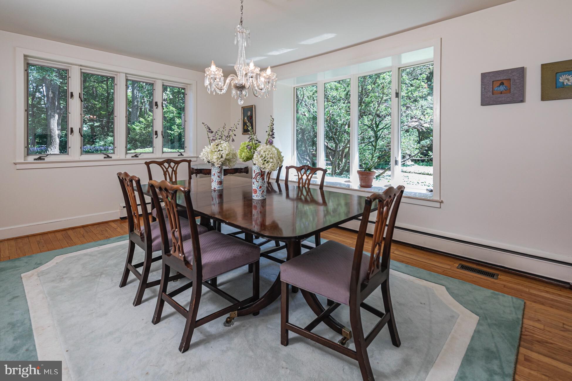423 Ellisdale Road Crosswicks, NJ 08515 - Photo 10 of 39 Dining Room